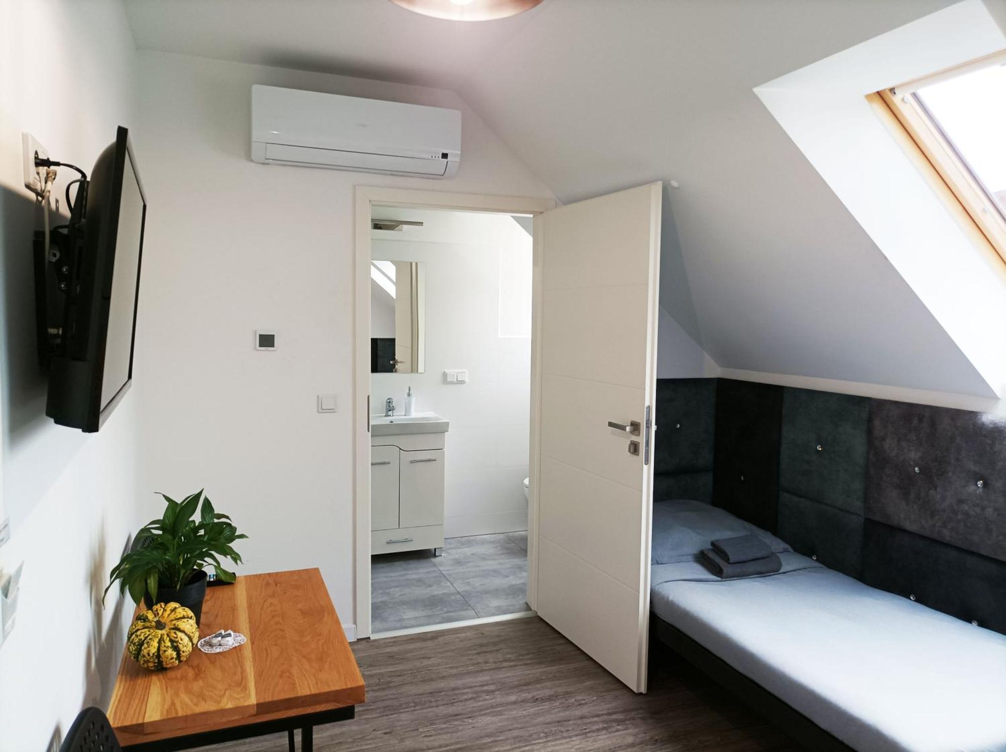 Pokoje Pod Palacem Koszecin Pokoj fotografie